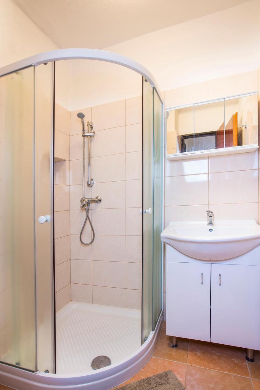 Apartman Braun Рокитніце-над-Їзероу Екстер'єр фото